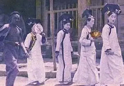 北京故宫闹鬼吗。有图吗还是什么?北京故宫的闹鬼时间是几点-第4张图片-波音达百科