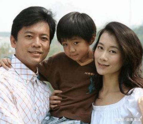 何政军跟妻子是如何认识的?演员何政军的妻子和谁撞脸-第6张图片-波音达百科