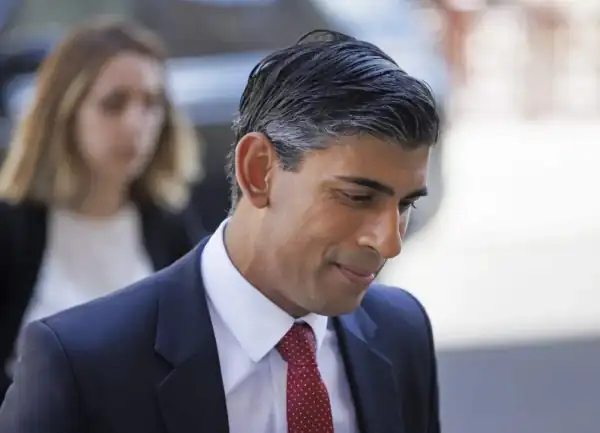 英国首相下面的职位(英国首相在中国是什么职位)-第12张图片-波音达手游百科