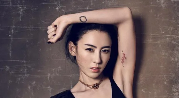 lucas是谁的儿子啊(lucas到底是谁的儿子?)-第4张图片-波音达百科