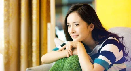 热巴杨幂活动现场大玩“壁咚”?刘恺威现场电联整蛊杨幂是快乐大本营哪一期-第12张图片-波音达百科