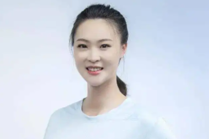 排球女神惠若琪宣布产女,晒出一家三口合照,她的产后状态如何?-第22张图片-波音达手游百科