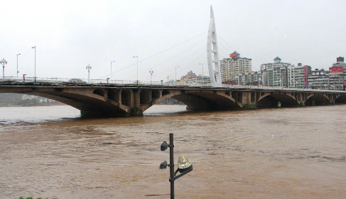 南方多地将迎大暴雨,这种天气会持续多久?-第17张图片-波音达手游百科