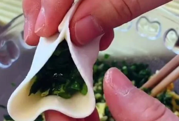包饺子有什么 *** (饺子面怎么和?包饺子的 *** 有哪些)-第1张图片-波音达百科