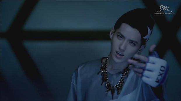 exo 狼与美女专辑的图片 可以给我吗(exo狼与美女 那个女主角是谁呀?)-第20张图片-波音达百科