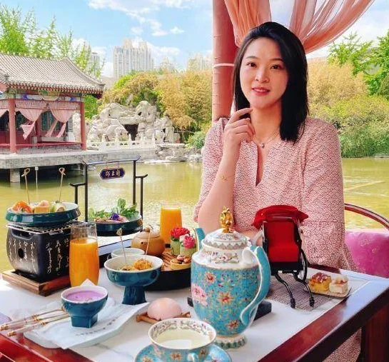 排球女神惠若琪宣布产女,晒出一家三口合照,她的产后状态如何?-第24张图片-波音达手游百科