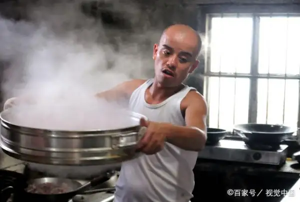 光头强什么时候结婚(光头强的老板为什么不给光头强发工资?)-第30张图片-波音达手游百科