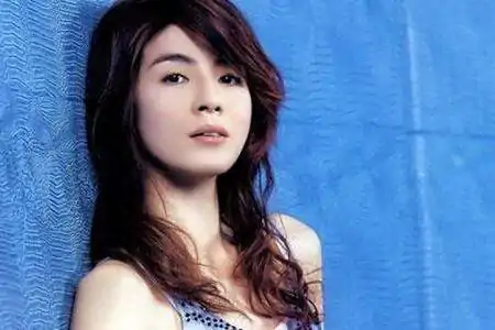 有什么好听的粤语歌曲吗?有什么粤语歌曲好听的呢?-第4张图片-波音达百科