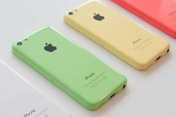 iphone 5c什么颜色好看(苹果iphone 5c联通版能用移动卡吗)-第5张图片-波音达百科
