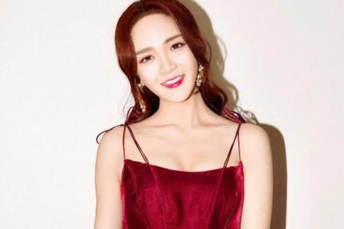 湖南卫视的主持人都有谁(湖南卫视《新闻大求真》女主持人是谁)-第4张图片-波音达百科