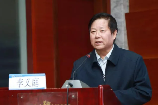如何晋级为中国象棋大师以及特级大师(中国象棋特级大师名单有哪些人?)-第3张图片-波音达百科