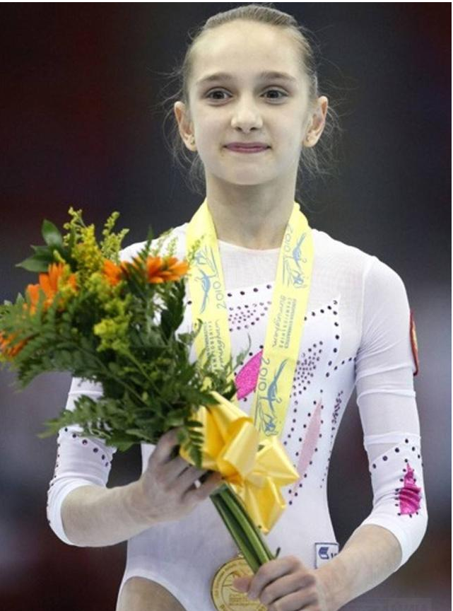俄罗斯女子体操队的介绍(俄罗斯女子体操队有哪些美女?)-第17张图片-波音达百科