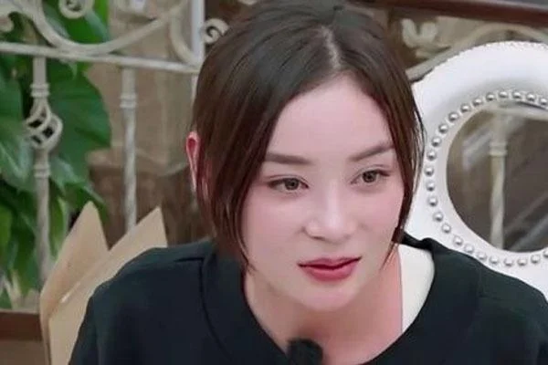 有袁姗姗被于正潜规则的照片吗?袁姗姗是不是跟于正潜规则过?-第5张图片-波音达手游百科