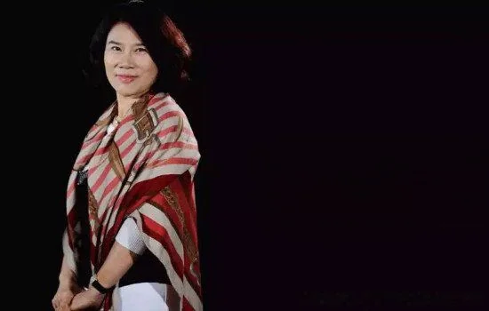 董明珠一共结了几次婚?董明珠结过几次婚?-第19张图片-波音达百科