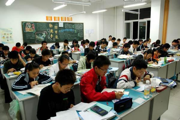 镇海龙赛中学按什么分班?镇海龙赛中学的学校概况-第1张图片-波音达百科