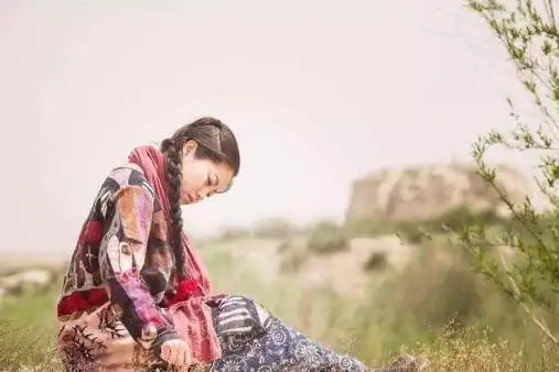 用100元买100个人大姑娘20元一个,老妇女1元一个,老太婆0.2元一个-第13张图片-波音达手游百科