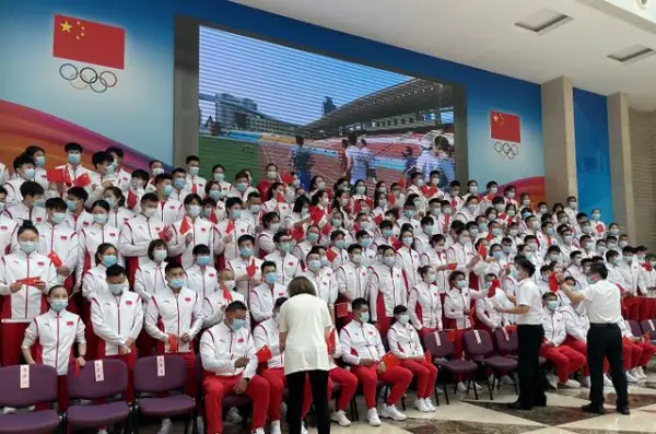 为什么韩国代表团自备盒饭?伦敦奥运会韩国代表团领奖服是什么牌子?-第6张图片-波音达手游百科