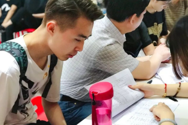 武汉商学院大专分数线(武汉商学院二本分数线)-第5张图片-波音达百科