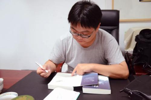  *** 文学十年盘点的简介( *** 文学十年盘点的影响)-第5张图片-波音达百科