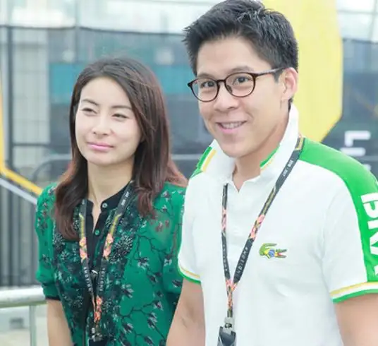 郭晶晶霍启刚离婚了嘛(郭晶晶净身出户怎么回事郭晶晶霍启刚被离婚)-第33张图片-波音达百科