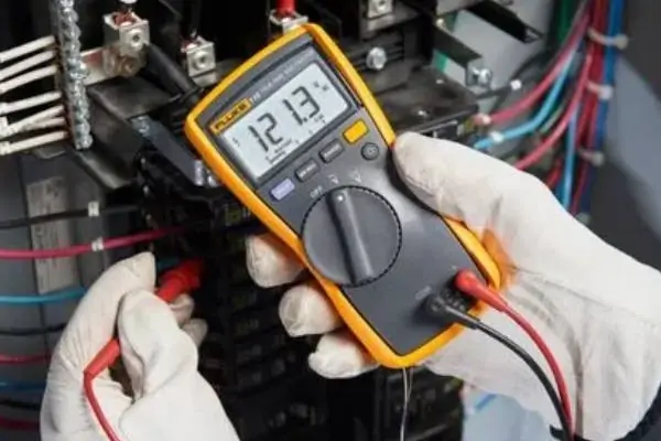 电流表原理是什么 电流表工作原理(电流表的内部构造及工作原理是什么?)-第4张图片-波音达百科