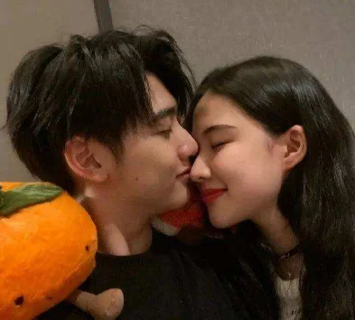R1SE成员焉栩嘉疑似恋情曝光,他传说中的绯闻女友是谁?-第14张图片-波音达手游百科