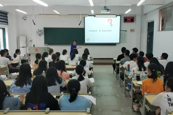淮南师范学院政法系的发展方向(淮南师范学院政法系男生宿舍怎样)-第3张图片-波音达百科
