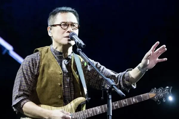 追梦人是罗大佑写的吗?罗大佑写追梦人的寓意?-第2张图片-波音达百科