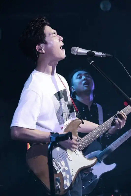 陈楚生翻唱了有哪些歌曲?列举陈楚生唱过的所有歌曲-第11张图片-波音达百科