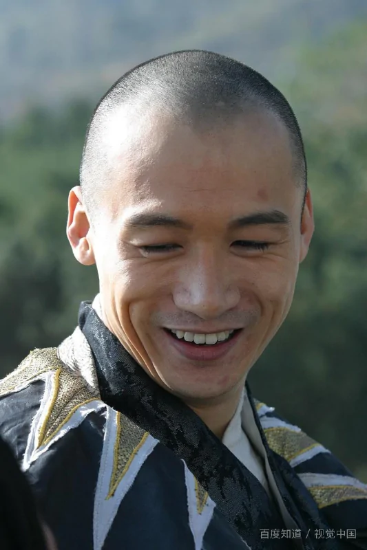 黄日华版的天龙八部是什么样的?看黄日华版天龙八部的年龄?-第2张图片-波音达百科