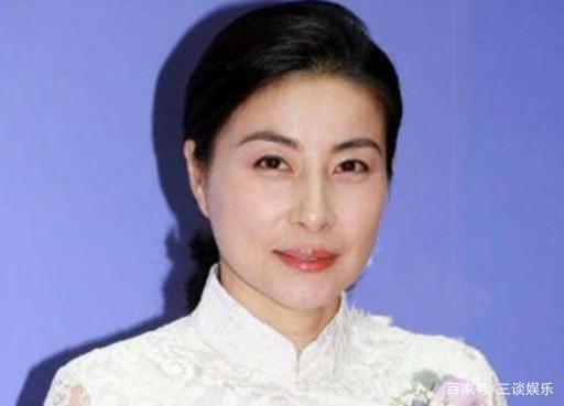 郭晶晶霍启刚离婚了嘛(郭晶晶净身出户怎么回事郭晶晶霍启刚被离婚)-第12张图片-波音达百科
