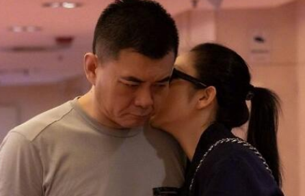 秦海璐的现任老公是谁?秦海璐老公什么星座-第3张图片-波音达百科