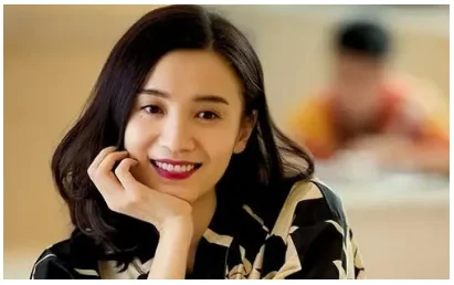 宋佳个人详细资料结婚了吗(蛙女宋佳个人详细资料)-第4张图片-波音达百科