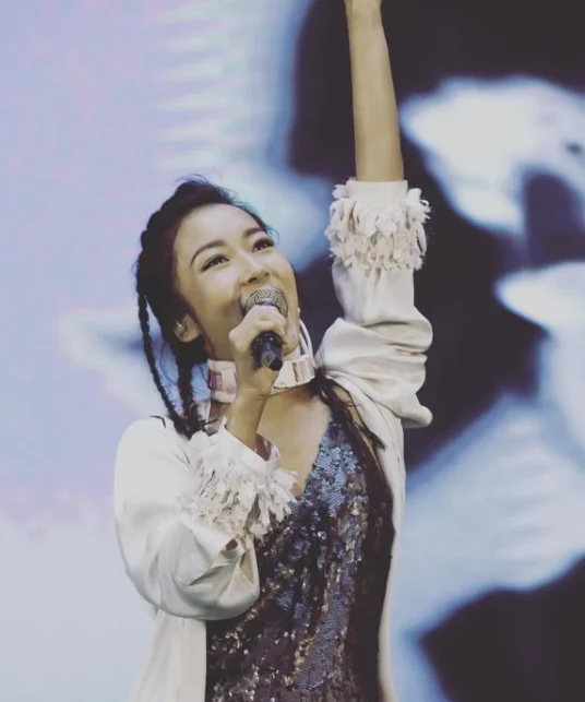 中国好声音第二季学员萱萱几岁?中国好声音第二季萱萱长得像哪个明星-第7张图片-波音达百科