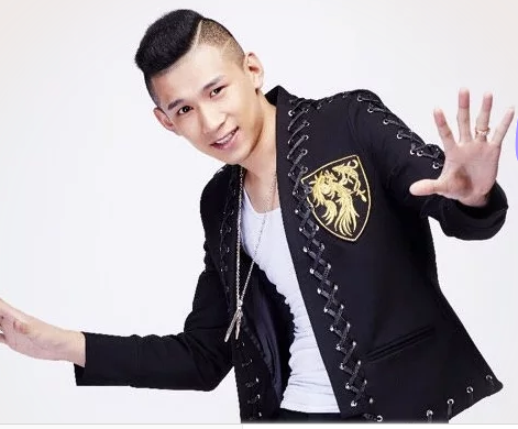 2015yy年度盛典在哪个频道直播(2015yy年度盛典主持人是谁)-第2张图片-波音达百科