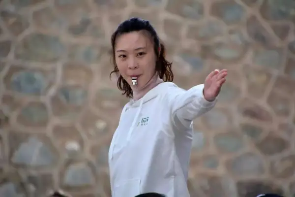 排球女神惠若琪宣布产女,晒出一家三口合照,她的产后状态如何?-第12张图片-波音达手游百科