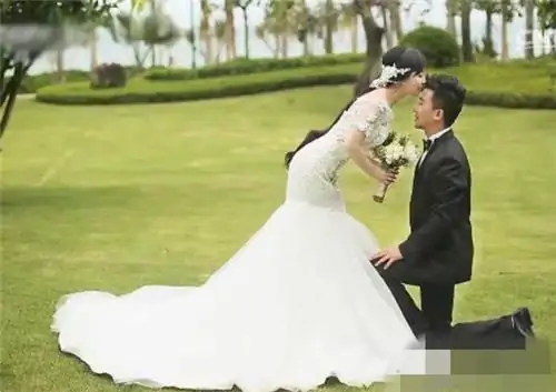 2014中秋晚会有tfb0ys吗(2014中秋晚会到几点)-第1张图片-波音达百科