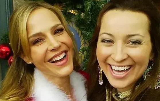 charming造句(charming这是什么意思?)-第2张图片-波音达百科