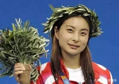 郭晶晶霍启刚离婚了嘛(郭晶晶净身出户怎么回事郭晶晶霍启刚被离婚)-第15张图片-波音达百科