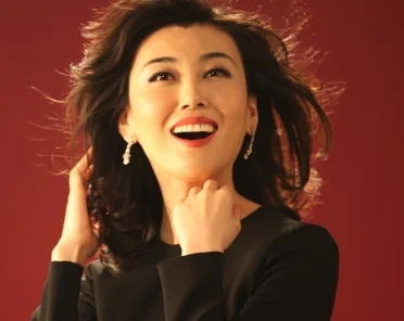 如何评价央视主持人李思思?央视主持人李思思的胸多大-第10张图片-波音达百科