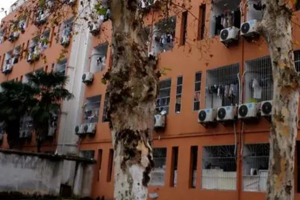 河北师范大学东校区西校区的区别(河北师范大学的专科在哪个校区)-第2张图片-波音达百科