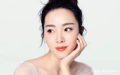 如何评价央视主持人李思思?央视主持人李思思的胸多大-第14张图片-波音达百科