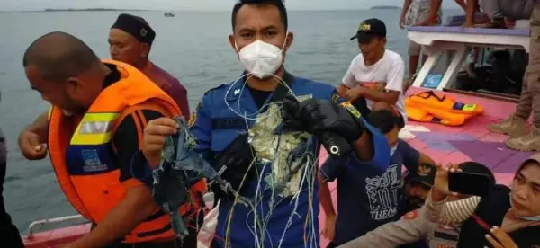 失联飞机旅客名单有多少个国家(飞机失联的几种可能)-第12张图片-波音达百科