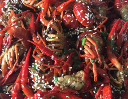 麻辣小龙虾是什么地方的菜 麻辣小龙虾是哪里的菜系呢-第2张图片-波音达百科