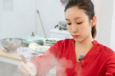秦海璐的现任老公是谁?秦海璐老公什么星座-第4张图片-波音达百科