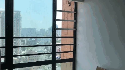 益阳坠楼男孩24天后脱险,这名男孩当初是如何坠楼的?-第4张图片-波音达百科