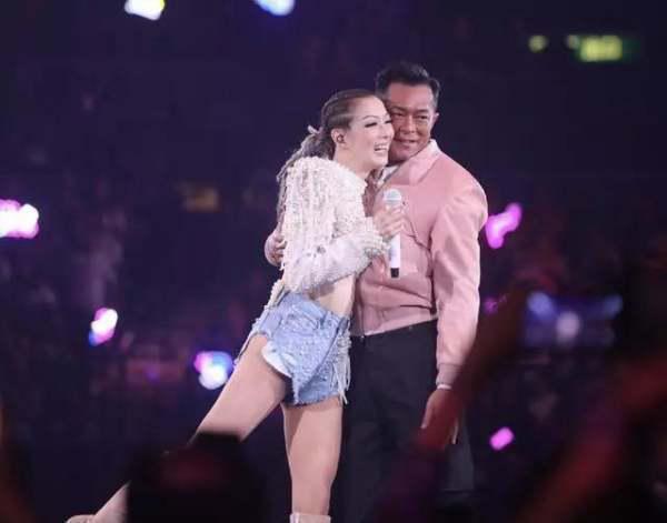 郑秀文演唱会的演唱会统计(郑秀文2009演唱会下载地址谁有。?)-第4张图片-波音达百科