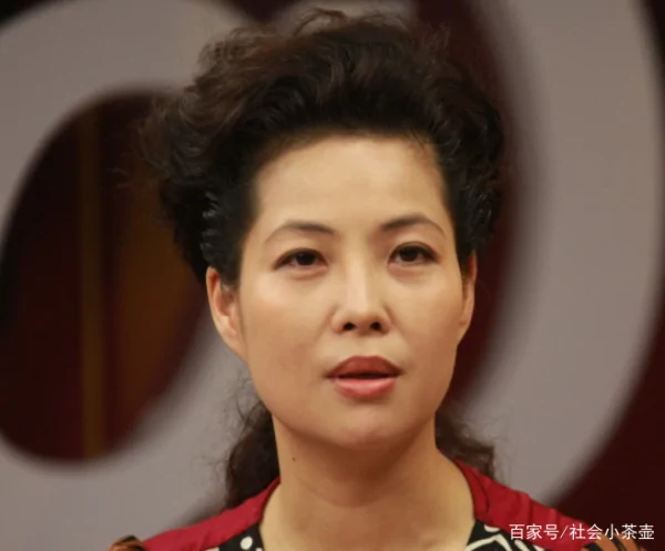 李双江儿子李贺近况(李双江的儿子李贺在哪个单位工作?)-第13张图片-波音达手游百科