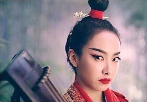 关于东方不败是男是女(东方不败到底是男是女?东方不败结局死了吗?)-第3张图片-波音达百科