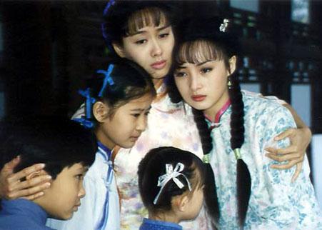 关于电视剧《苍天有泪》(哪里有苍天有泪电视剧的下载?)-第1张图片-波音达百科